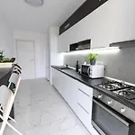 Northapartments 4* Bukareszt