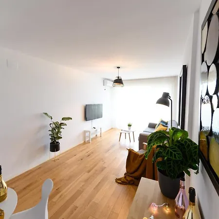 מלון דירות Northapartments 4*